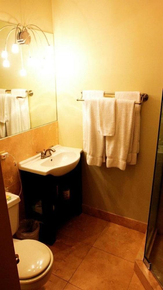Inn At Lincoln Park Чикаго Экстерьер фото